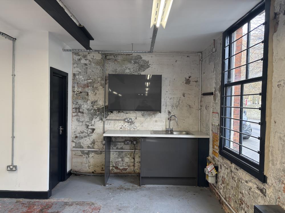 To Rent: Unit 7 Chaucer Yard, 50 Clough Road, Sheffield S1 4TB