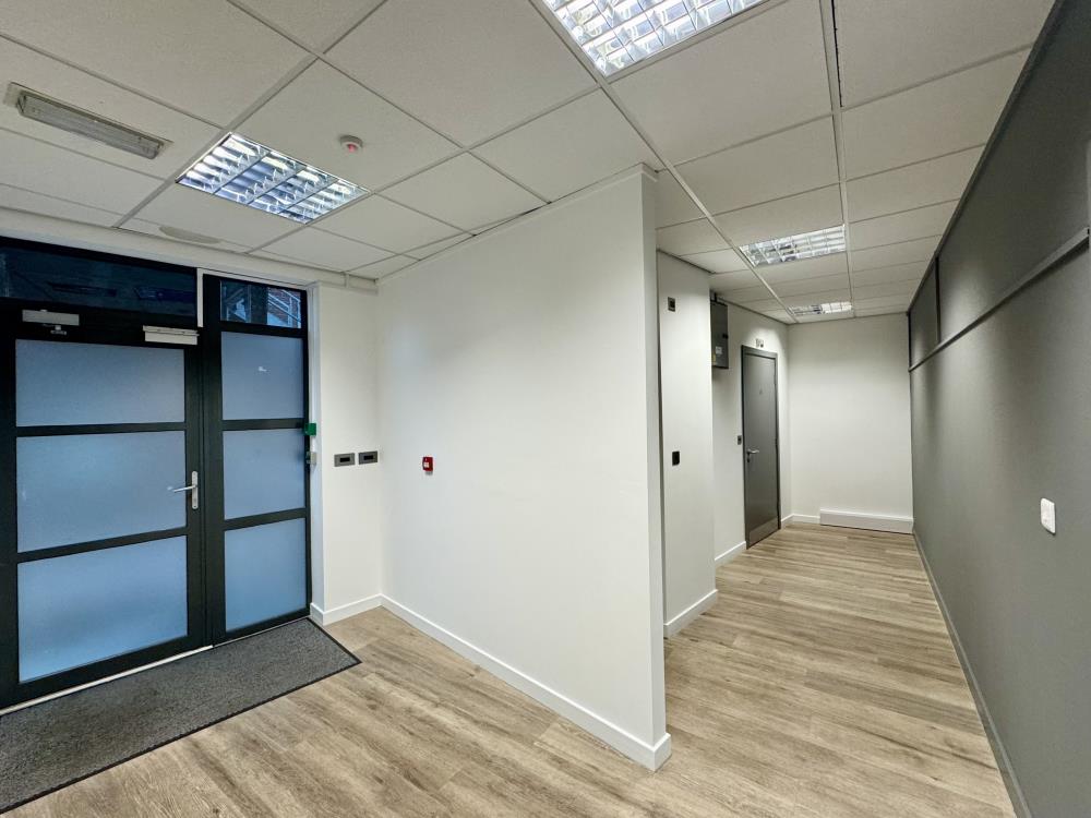 To Rent: Unit 16 Neespend Triangle, 1 Burton Road, Sheffield S3 8BW